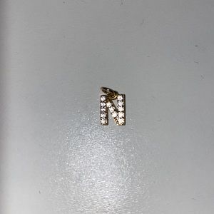 Gold N pendant